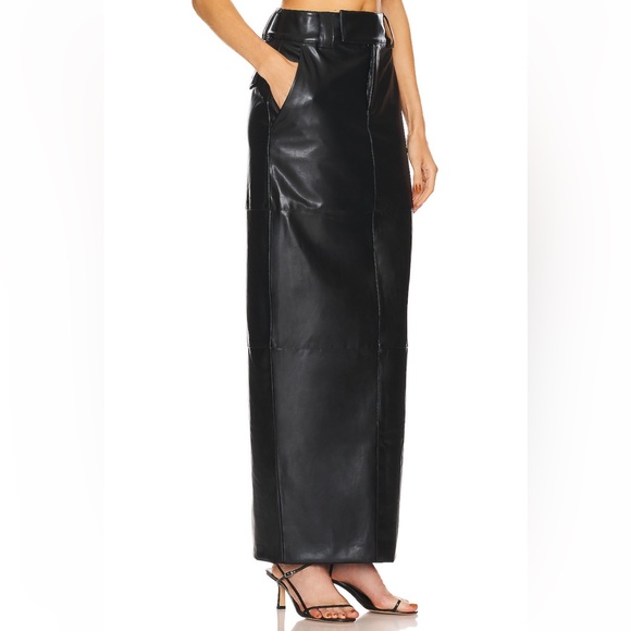 FLASH SALE⚡️Helsa Mini Skirt - Picture 2 of 5